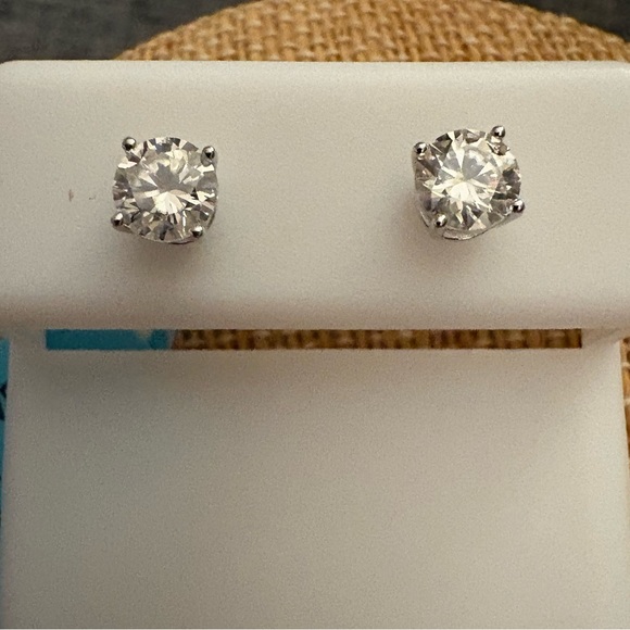 Jewelry - Solid Sterling Silver .85 Carat VVSD Moissanite Studs